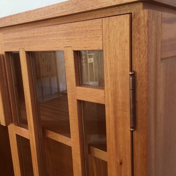 Elegant Cupboard - Image 3